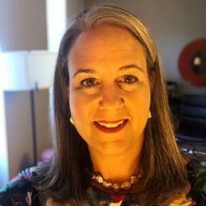 Meet your Posher, Genevieve